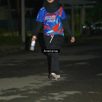 Runner Photo 6045823