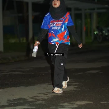 Runner Photo 6045848