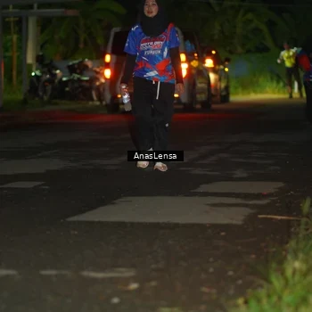 Runner Photo 6045870