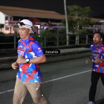 Runner Photo 6045875