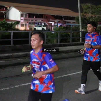 Runner Photo 6045885