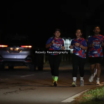 Runner Photo 6045922