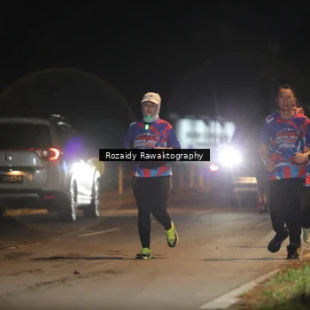 Runner Photo 6045926