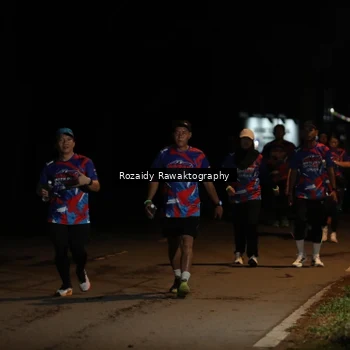 Runner Photo 6045938
