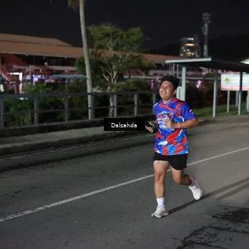 Runner Photo 6046001