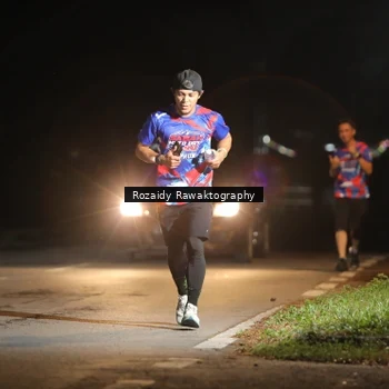 Runner Photo 6046004