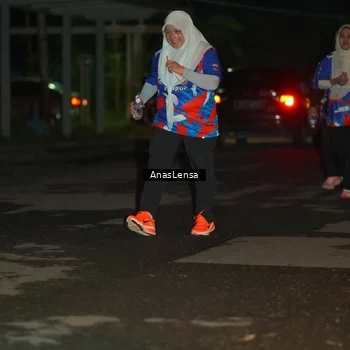 Runner Photo 6046008