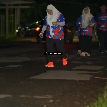 Runner Photo 6046013
