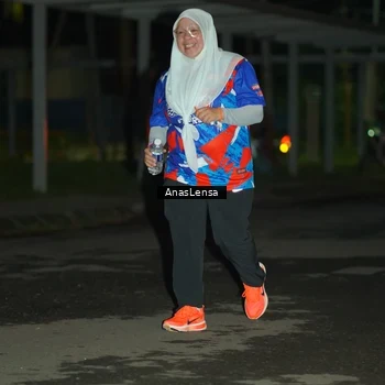 Runner Photo 6046032