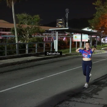 Runner Photo 6046033
