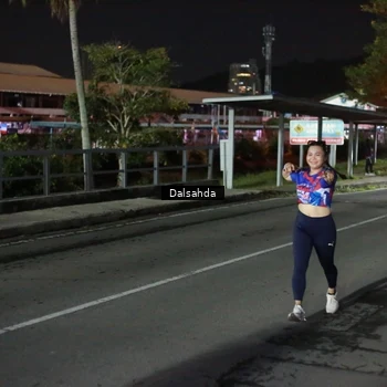Runner Photo 6046034