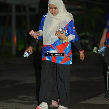 Runner Photo 6046039