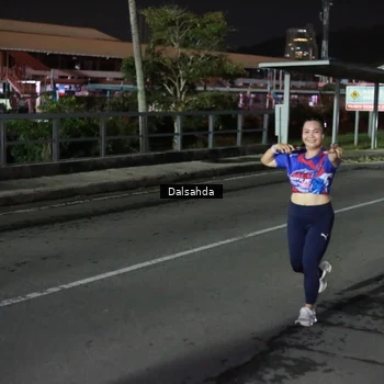 Runner Photo 6046052