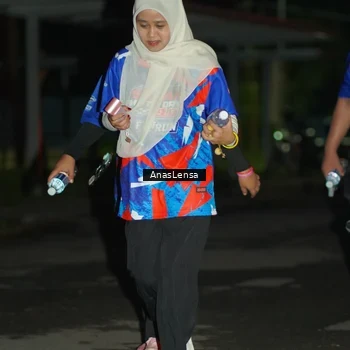 Runner Photo 6046072