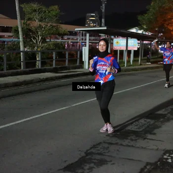 Runner Photo 6046079