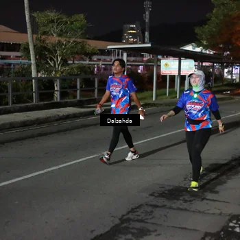 Runner Photo 6046094