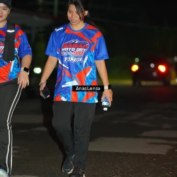 Runner Photo 6046113