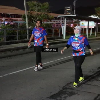 Runner Photo 6046116