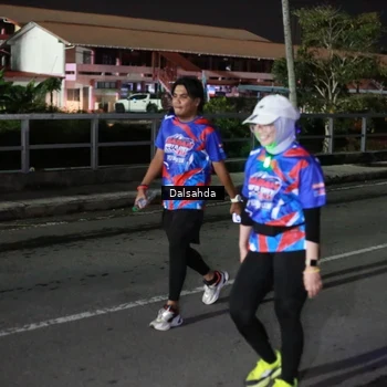 Runner Photo 6046138