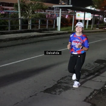 Runner Photo 6046154