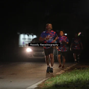 Runner Photo 6046230