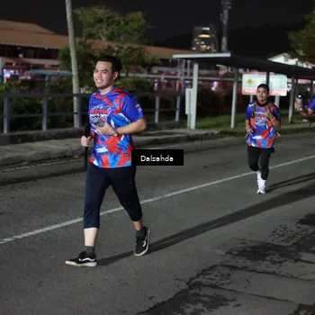 Runner Photo 6046262
