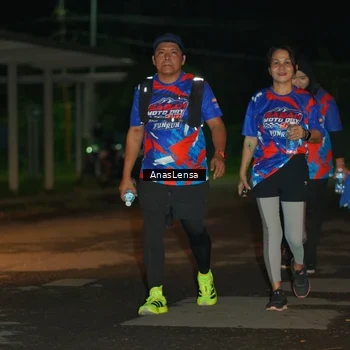 Runner Photo 6046279