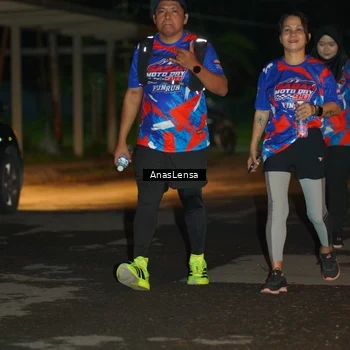 Runner Photo 6046304