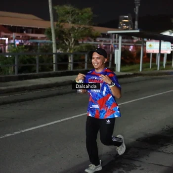 Runner Photo 6046318