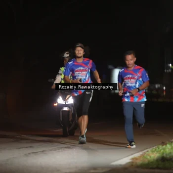 Runner Photo 6046336