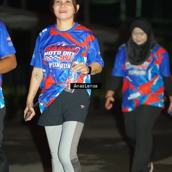 Runner Photo 6046354