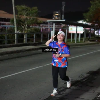 Runner Photo 6046400