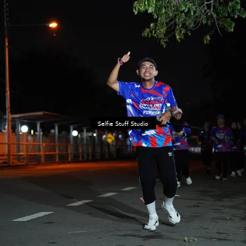 Runner Photo 6046476