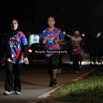 Runner Photo 6046624