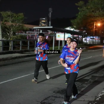Runner Photo 6046693