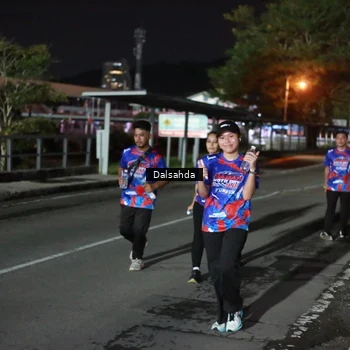 Runner Photo 6046696