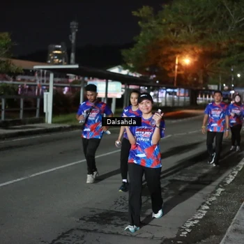Runner Photo 6046698