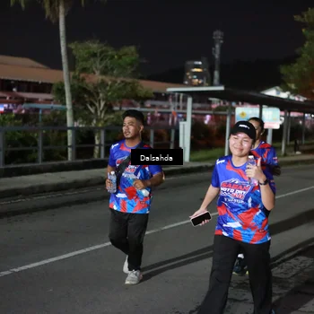 Runner Photo 6046710