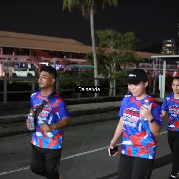 Runner Photo 6046724