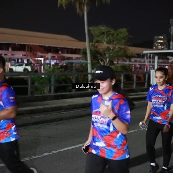 Runner Photo 6046728