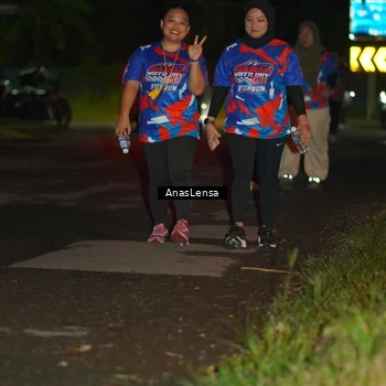 Runner Photo 6046758