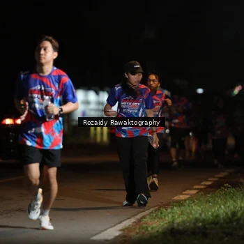 Runner Photo 6046862