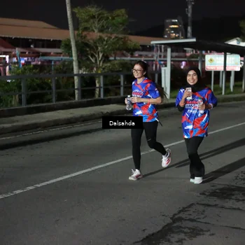 Runner Photo 6046896