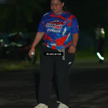 Runner Photo 6047020