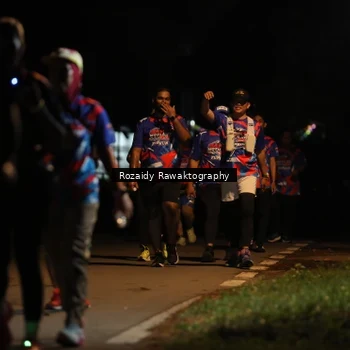 Runner Photo 6047035