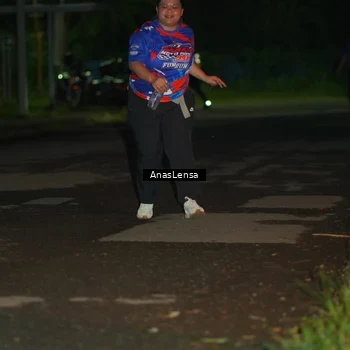 Runner Photo 6047040