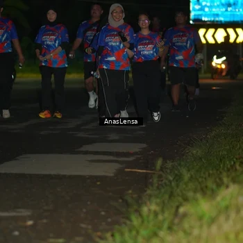 Runner Photo 6047052