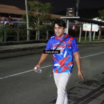 Runner Photo 6047053