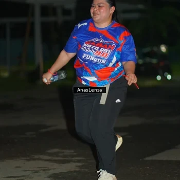 Runner Photo 6047060