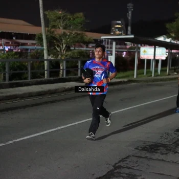 Runner Photo 6047084